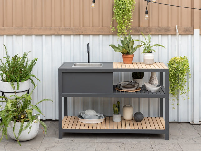 Amber Outdoor Kitchen