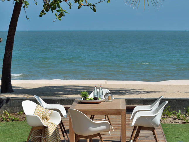 Rinjani Rectangular Table and 6 Chamonix Arm Chair