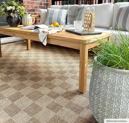 Kuval Checkered Brown Outdoor Rug