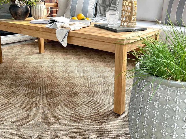 Kuval Checkered Brown Outdoor Rug