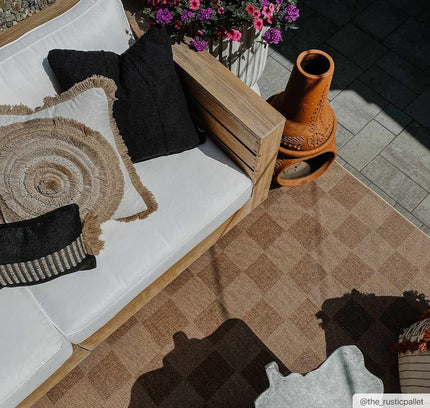 Kuval Checkered Brown Outdoor Rug