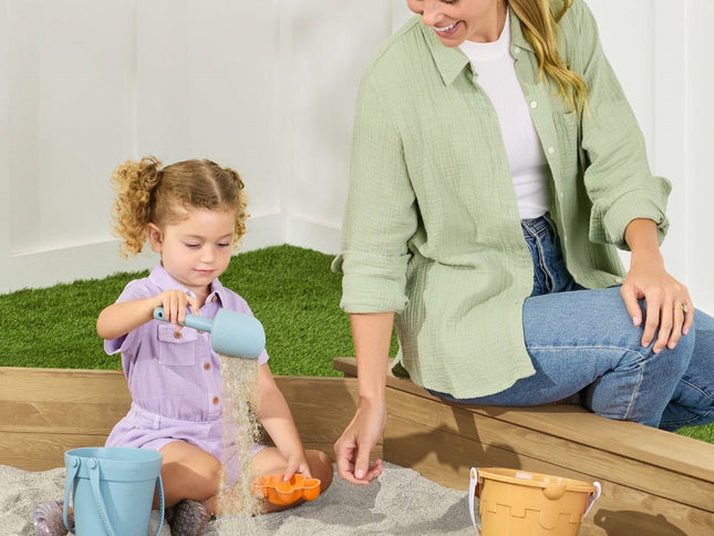 Outdoor Kid's Octagonal Sandbox in Natural Wood Finish
