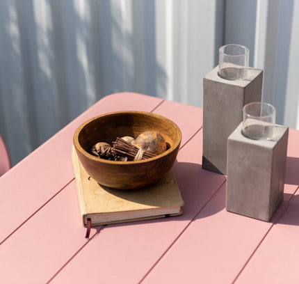 Nassau Square Table – Peony Pink Social Plastic®
