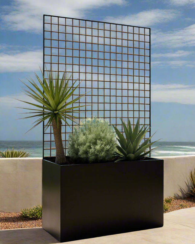 Steel Edge Planter with Trellis