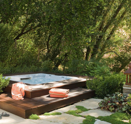Colorado Hot Tub Spa – 5' x 7' Outdoor Spa for 4 Adults
