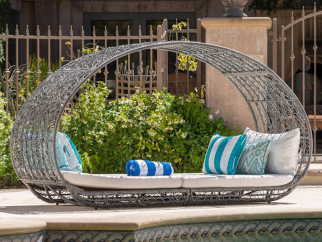 Alora Abigal 2-Person Outdoor Wicker Daybed with Aluminum Frame & Cushions