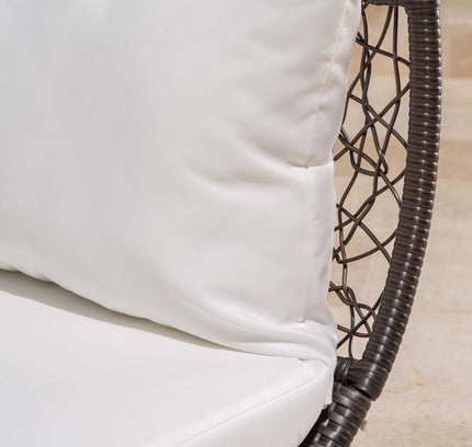 Alora Large 2-Person Abigal Outdoor Wicker Daybed With Aluminum Frame And Cushions