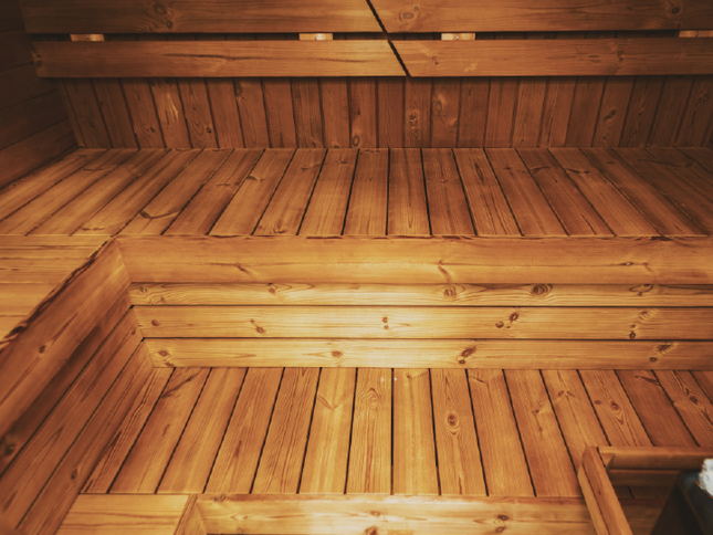 Mande MW16 ThermoWood Outdoor Sauna - Premium Relaxation Experience